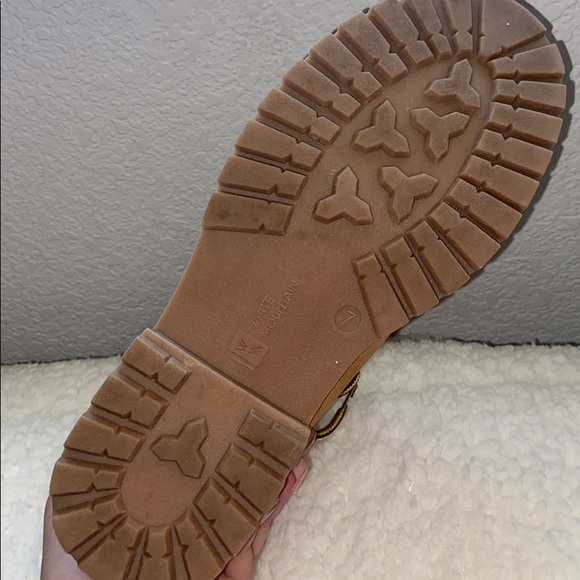 Lumberjack Style Boots - Picture 3 of 4